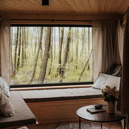Dziki - Na Drzewach Apartman *